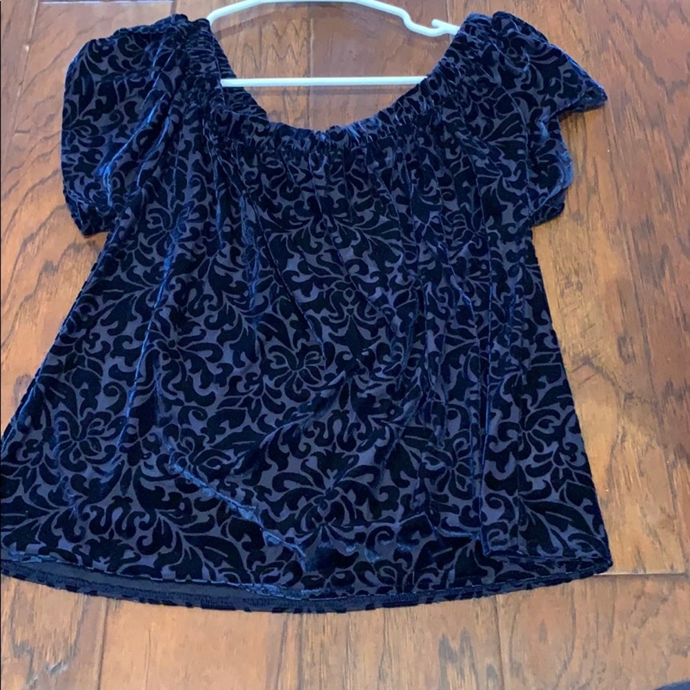 Hollis tee off the shoulder blue suede top